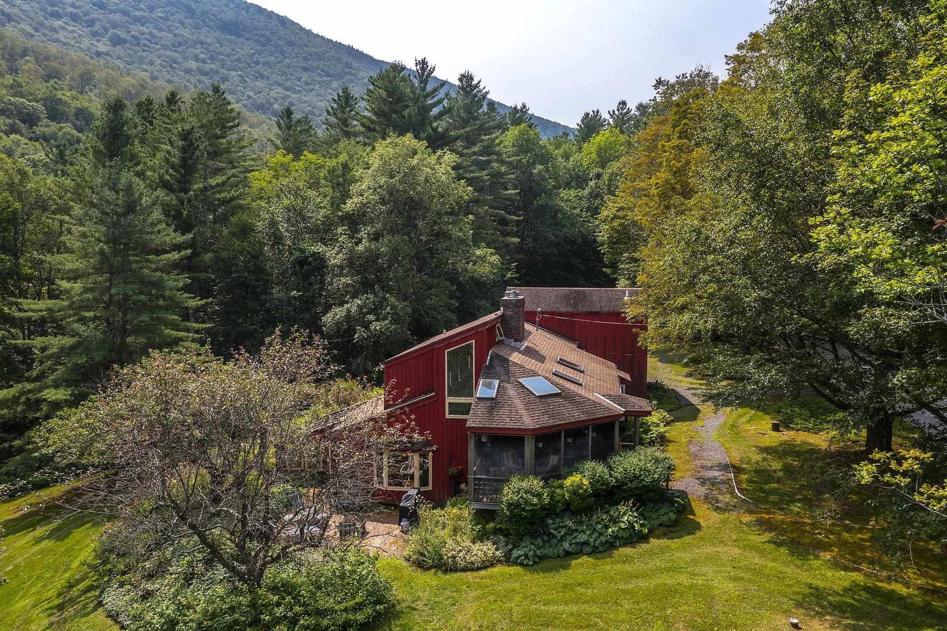 1175 South End Road Mount Tabor VT 05253