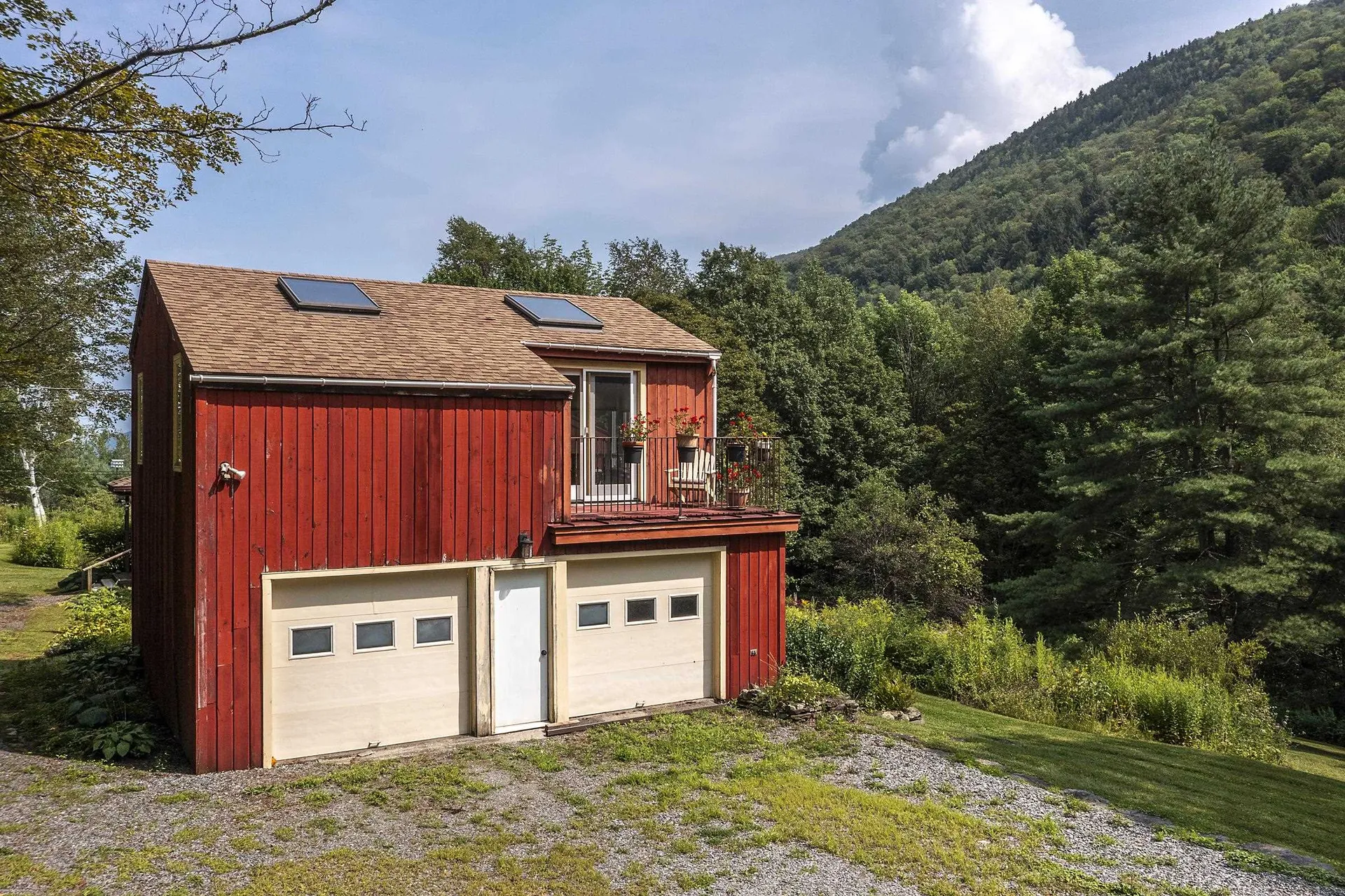 1175 South End Road Mount Tabor VT 05253