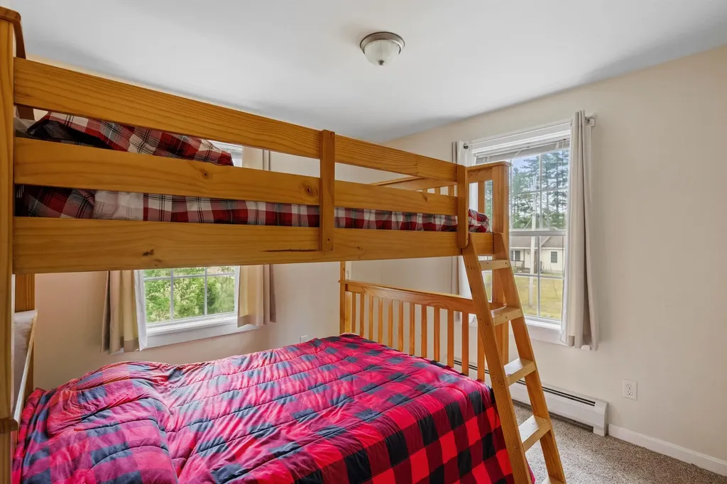 82 Robinhood Road Wakefield NH 03830