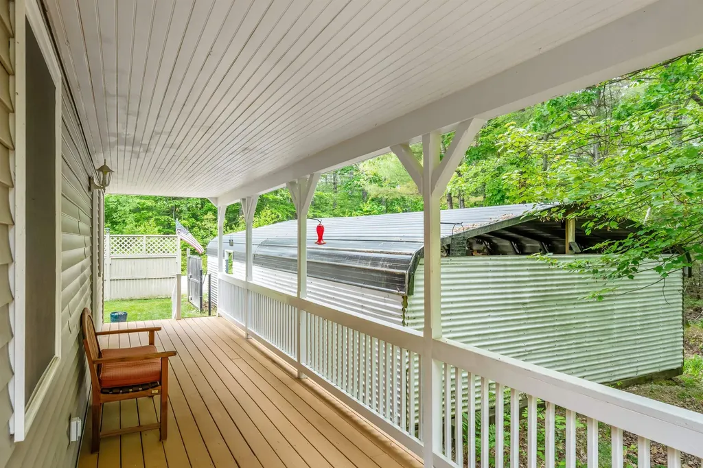 82 Robinhood Road Wakefield NH 03830