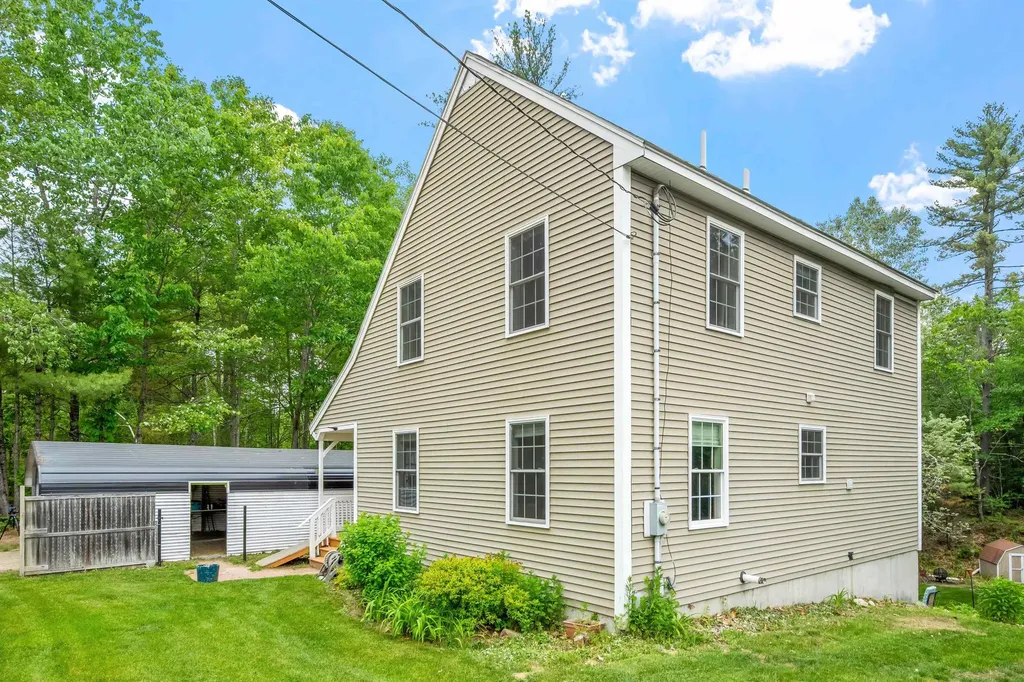 82 Robinhood Road Wakefield NH 03830