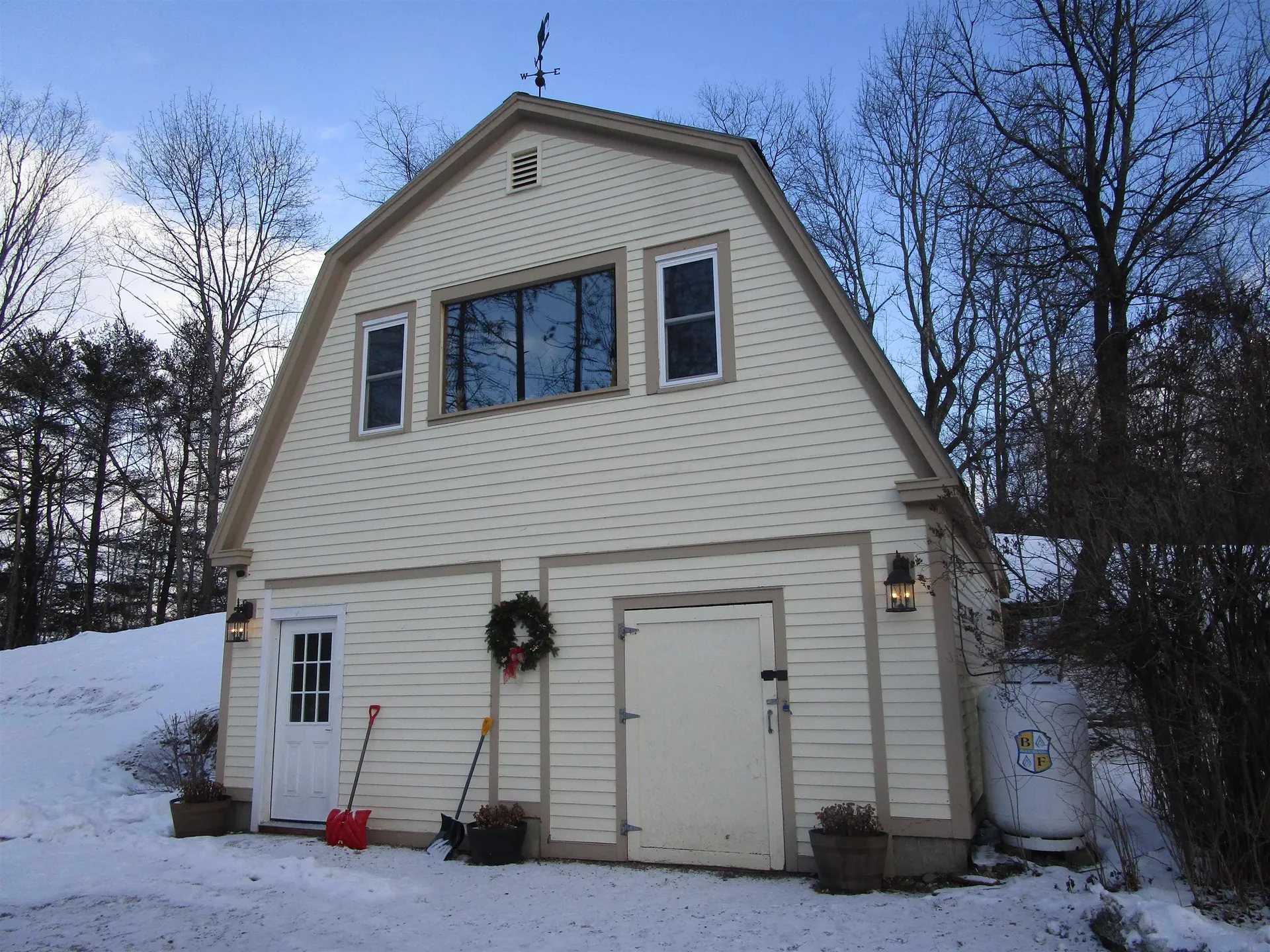 23 Old School Road Londonderry VT 05155