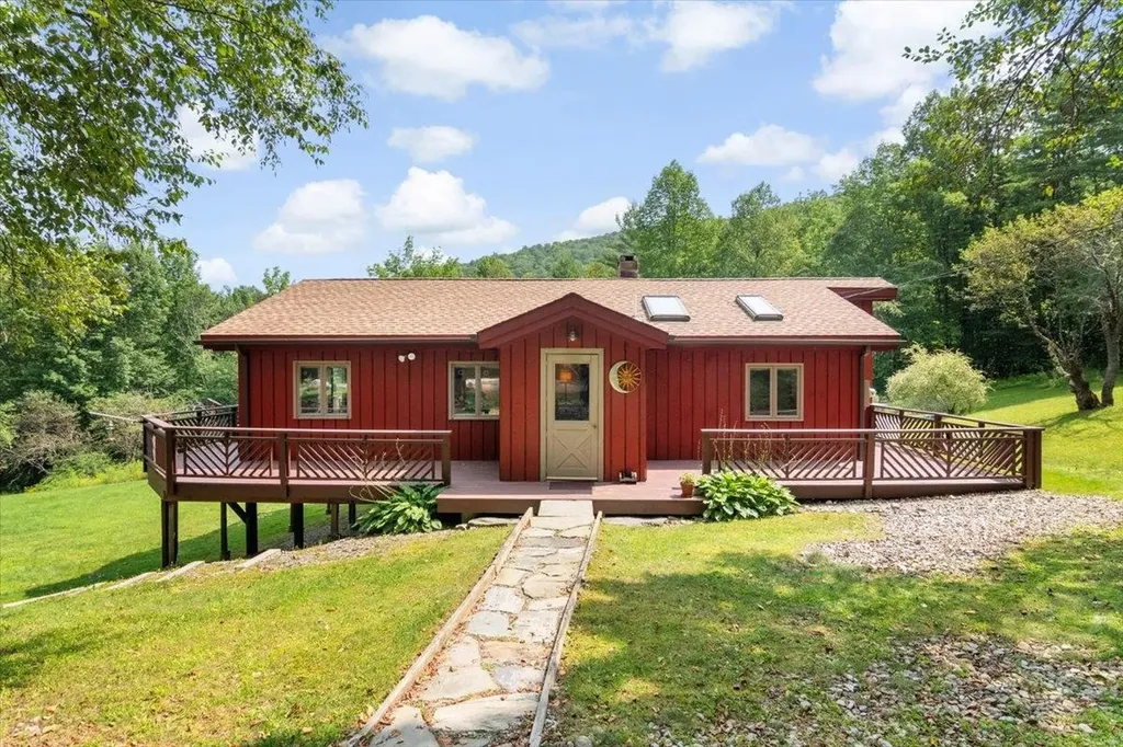 391 Weldon Drive Sandgate VT 05250