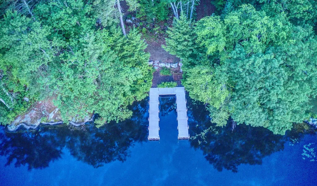 4 Schneider Road Moultonborough NH 03254