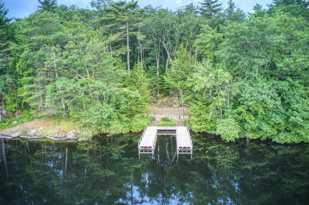 4 Schneider Road Moultonborough NH 03254