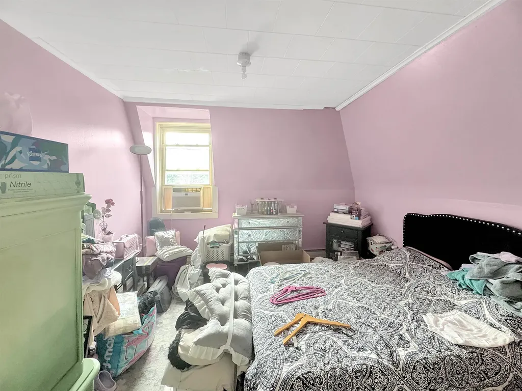 9 Seabury Street Rutland City VT 05701