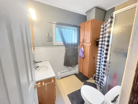 9 Seabury Street Rutland City VT 05701