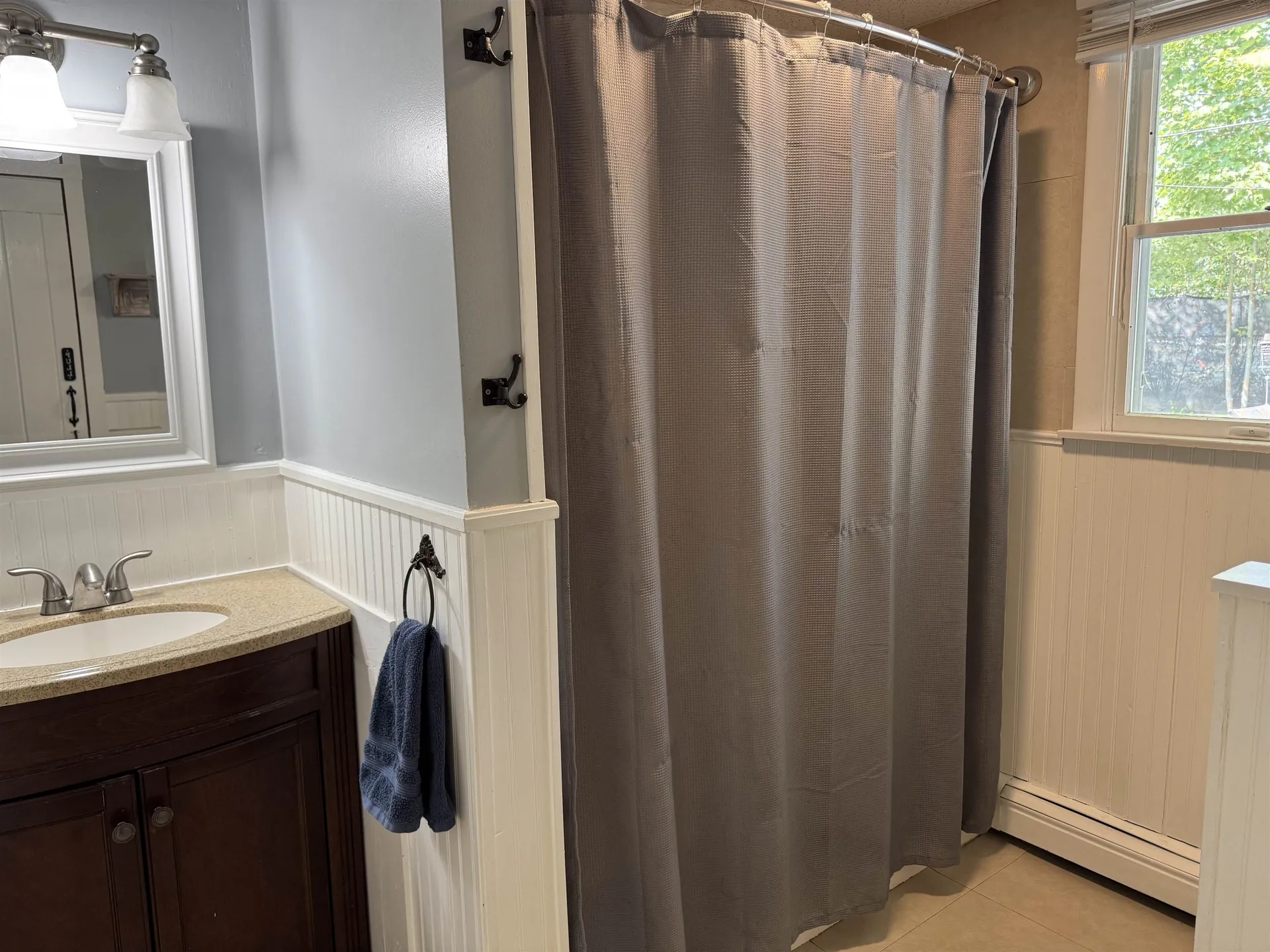 24 Hale Avenue Hooksett NH 03106