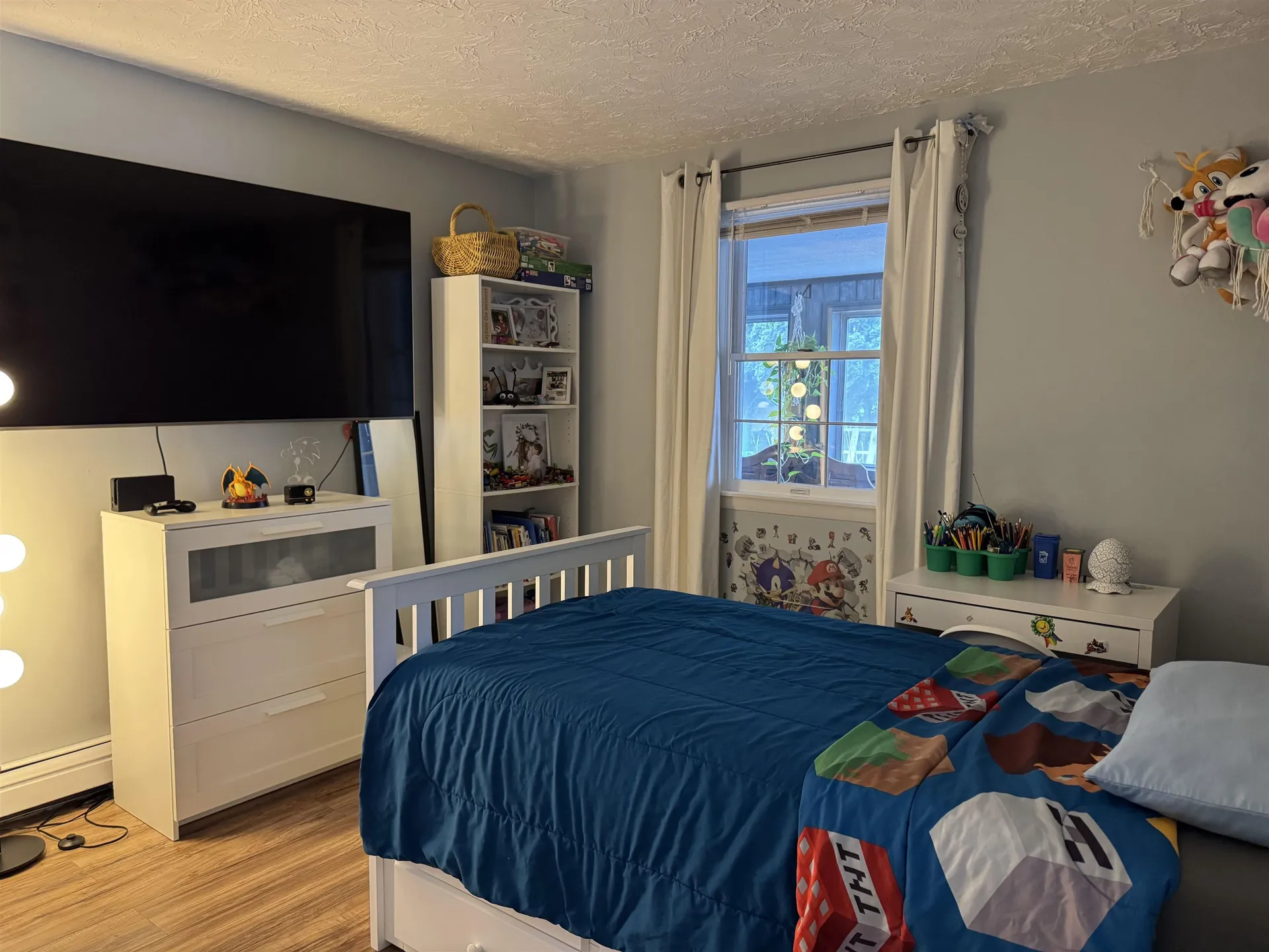 24 Hale Avenue Hooksett NH 03106