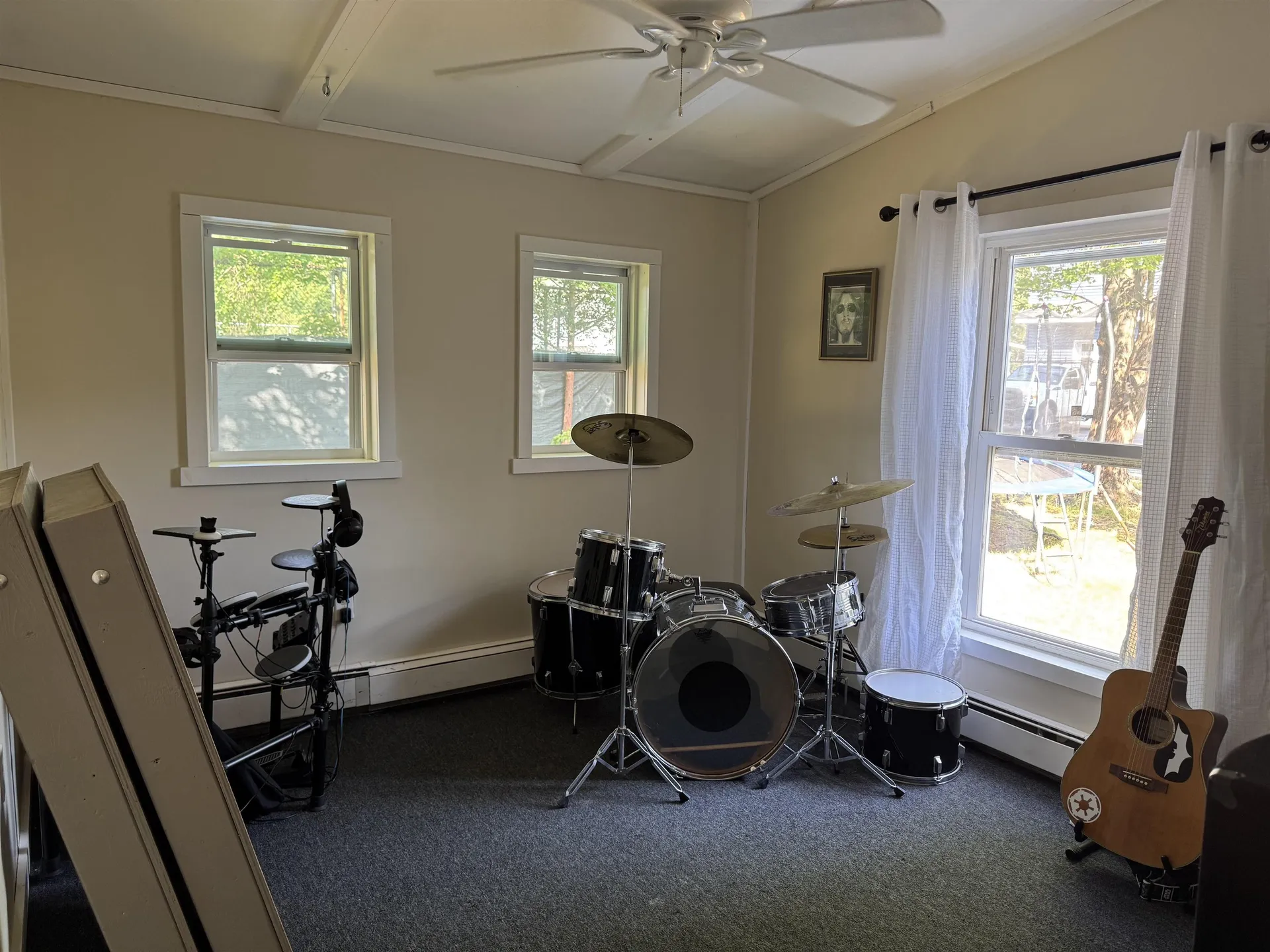24 Hale Avenue Hooksett NH 03106