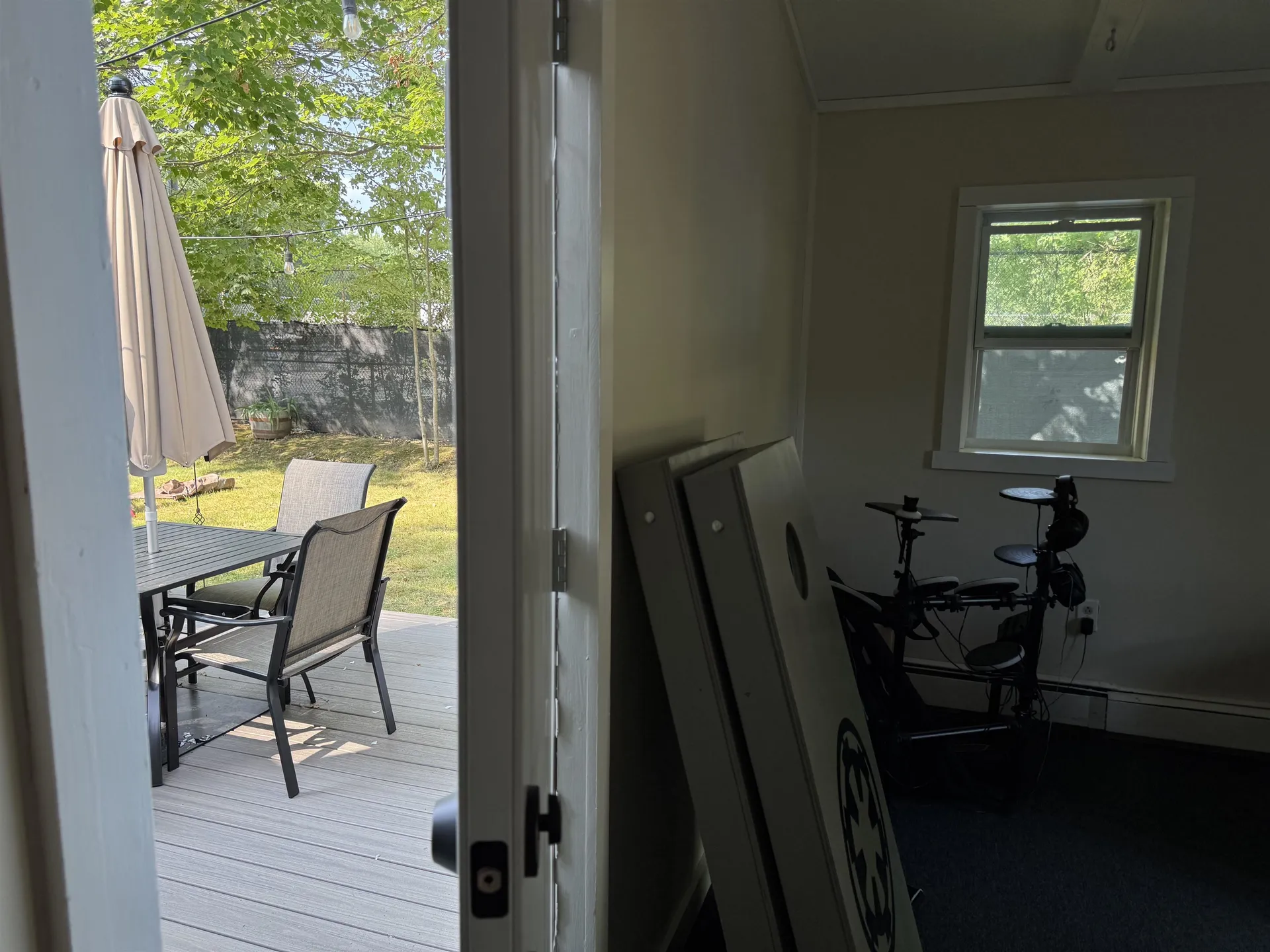 24 Hale Avenue Hooksett NH 03106