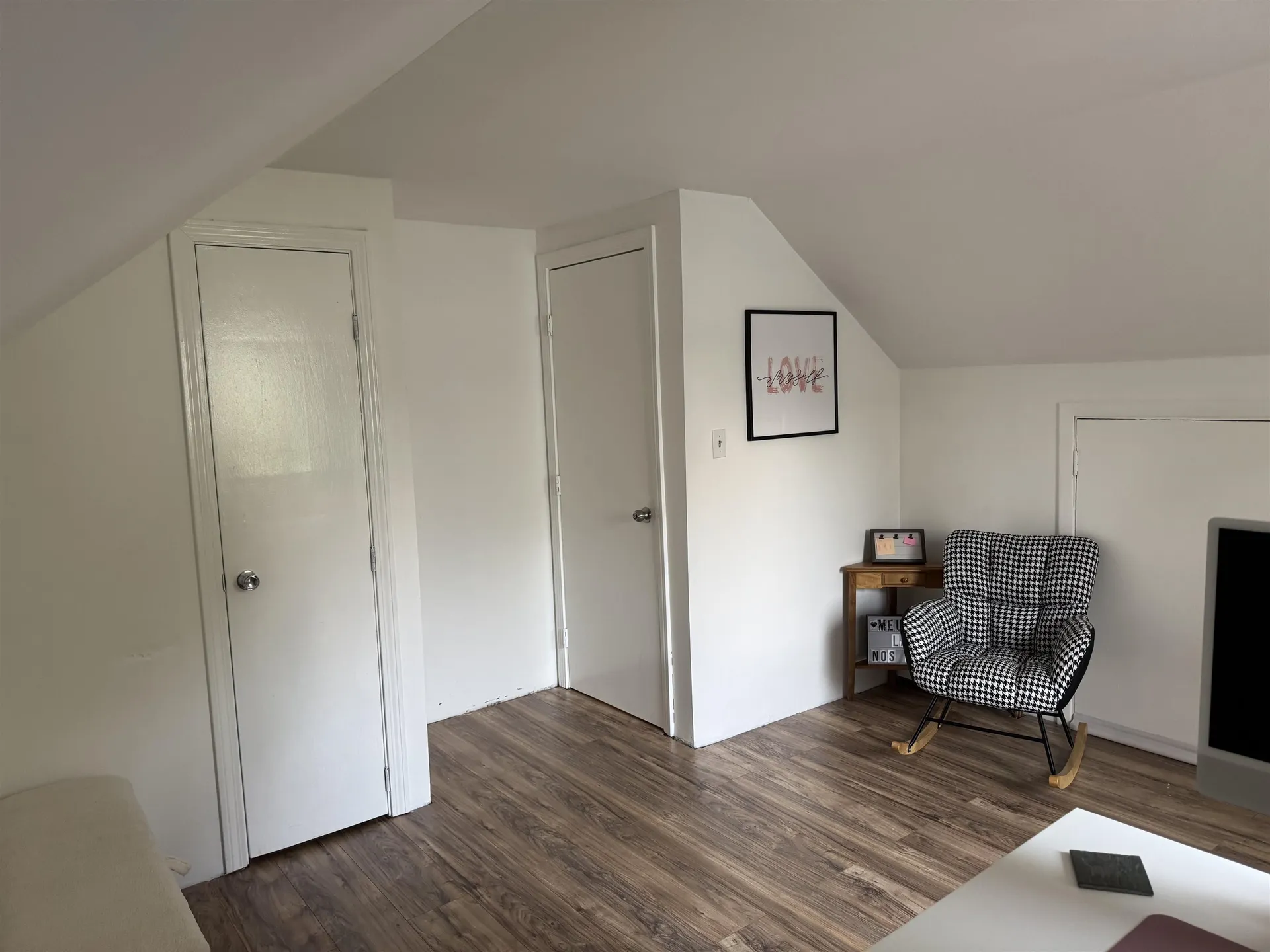 24 Hale Avenue Hooksett NH 03106