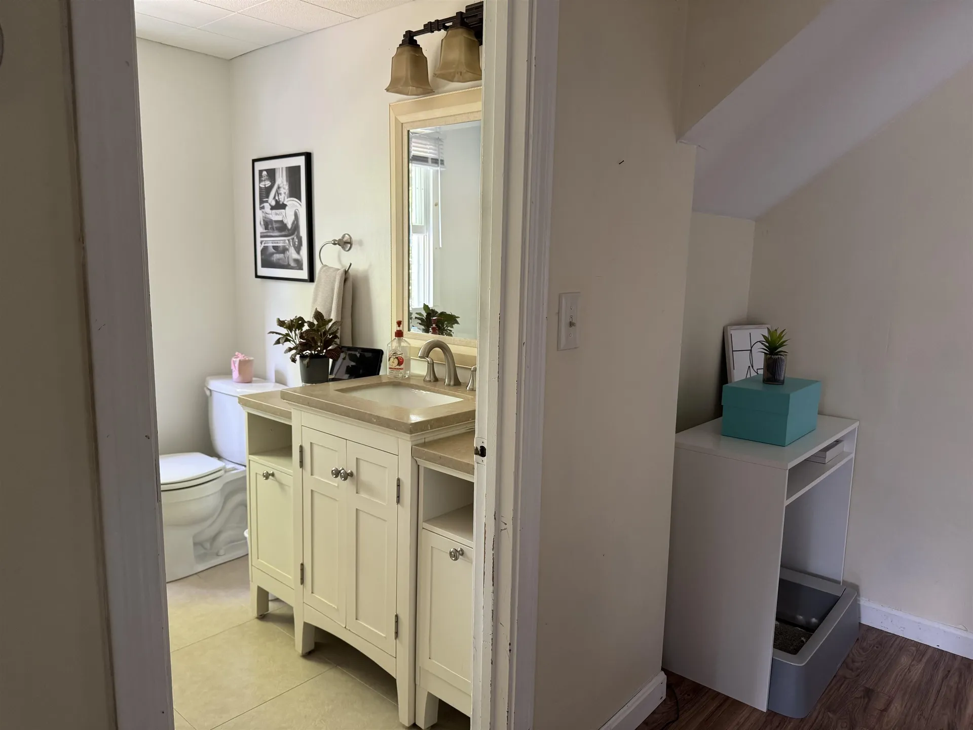 24 Hale Avenue Hooksett NH 03106