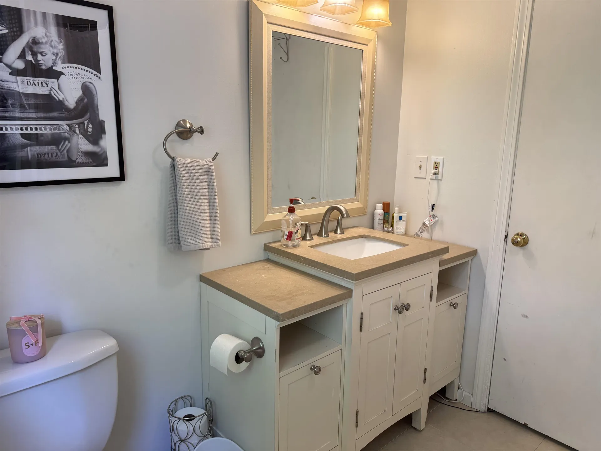 24 Hale Avenue Hooksett NH 03106