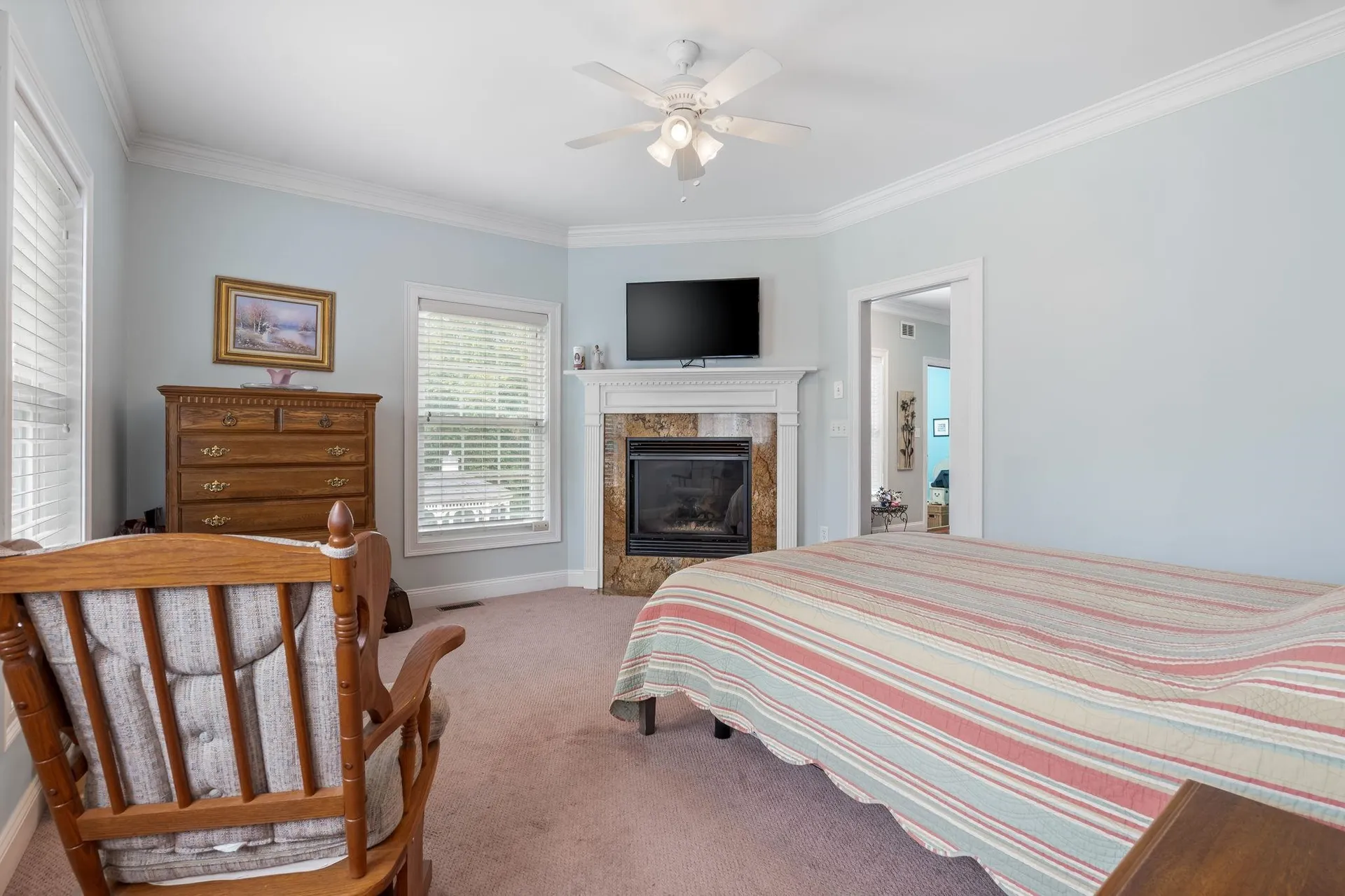 107 Litchfield Road Londonderry NH 03053