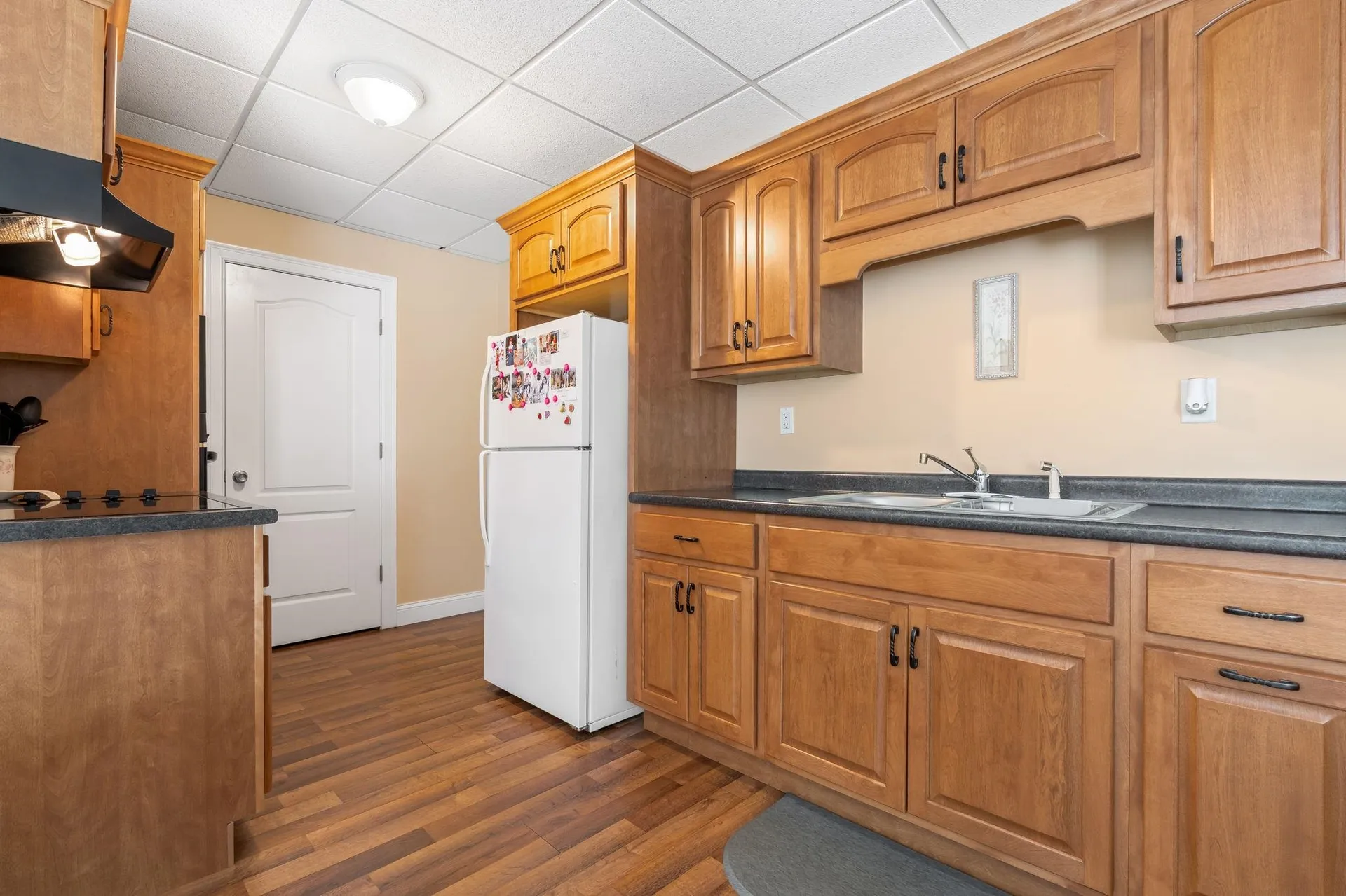 107 Litchfield Road Londonderry NH 03053