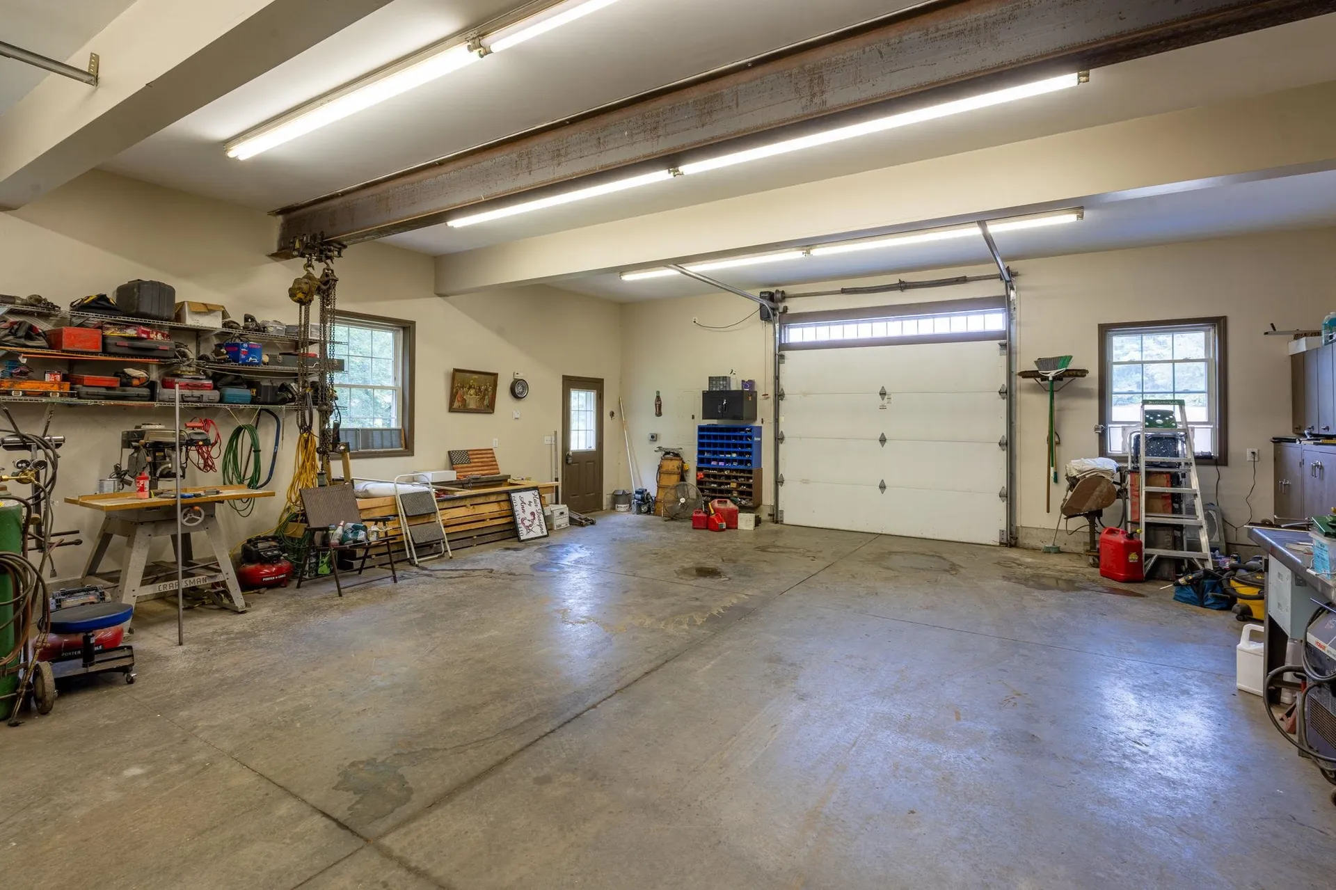 107 Litchfield Road Londonderry NH 03053