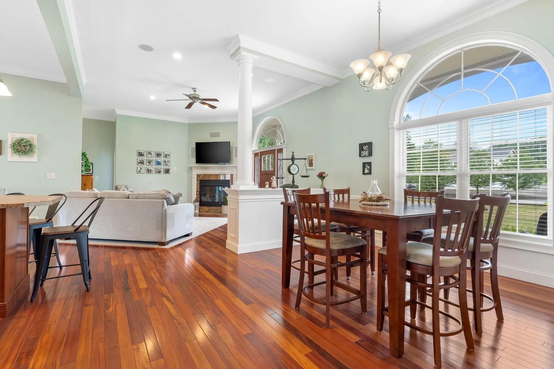 107 Litchfield Road Londonderry NH 03053