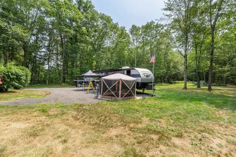107 Litchfield Road Londonderry NH 03053