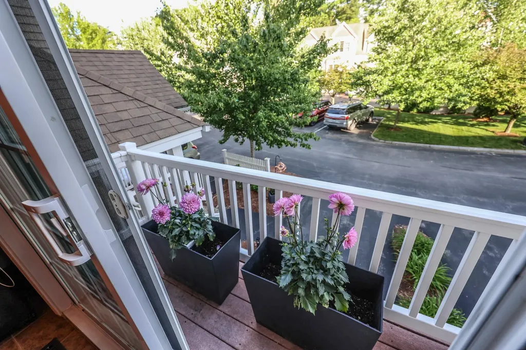 75 Hackett Hill Road Manchester NH 03102