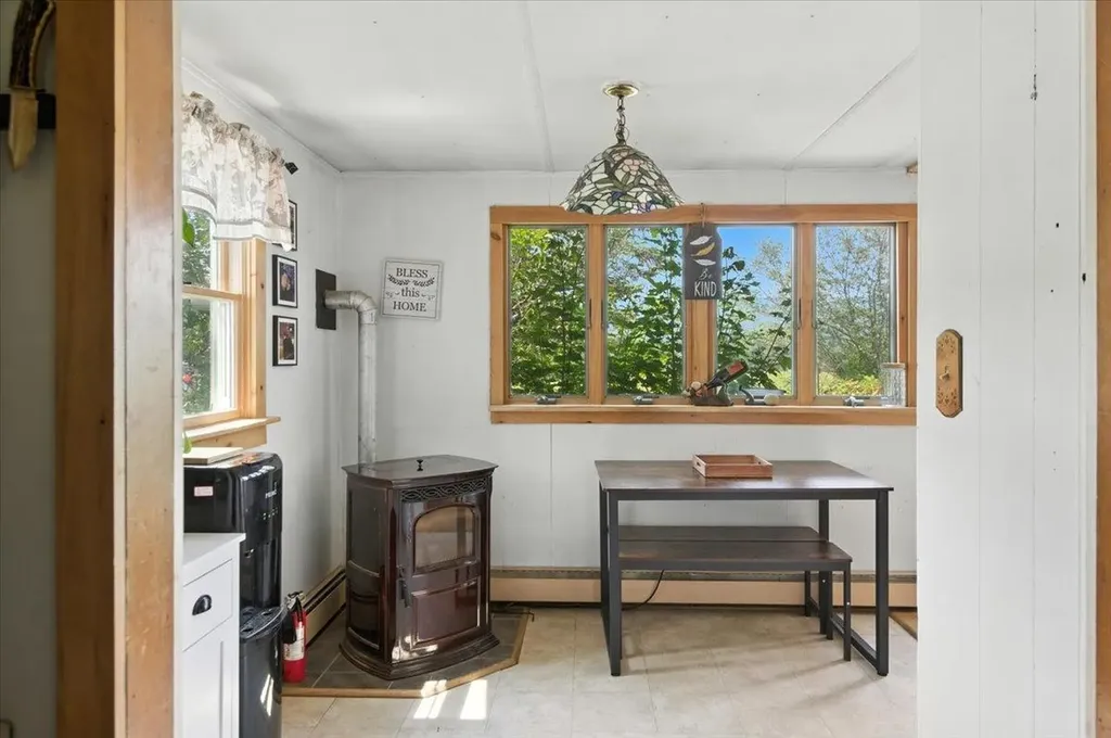 183 County Road Lincoln VT 05443