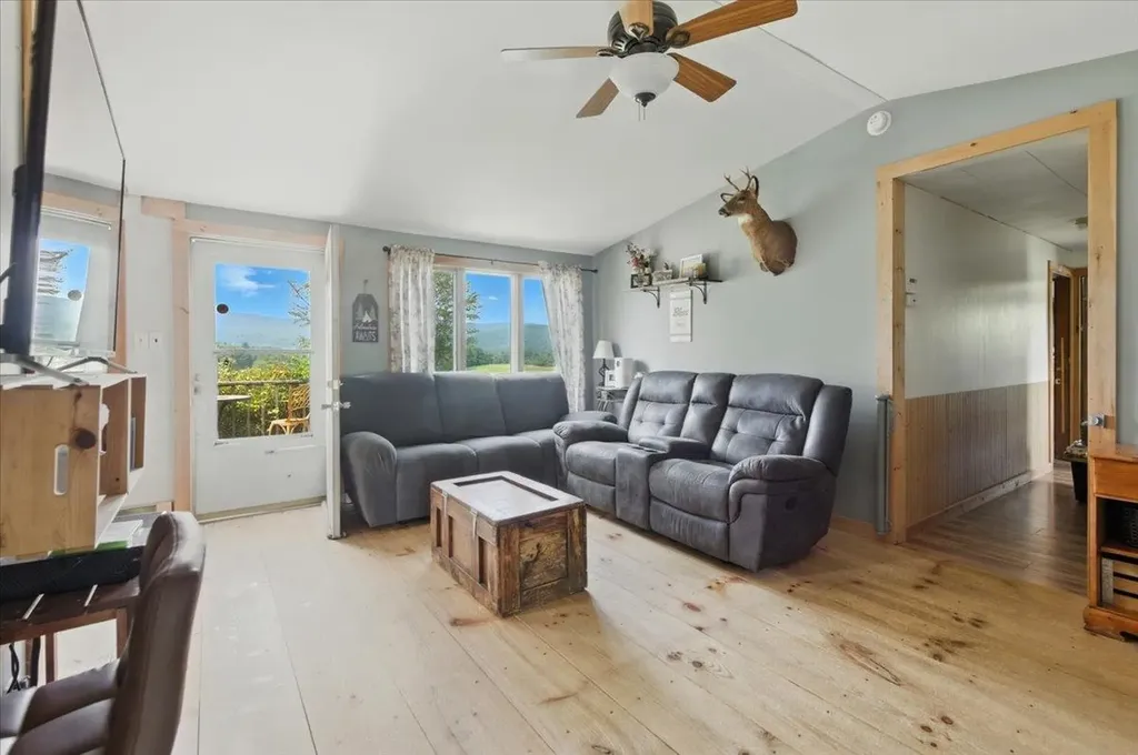 183 County Road Lincoln VT 05443