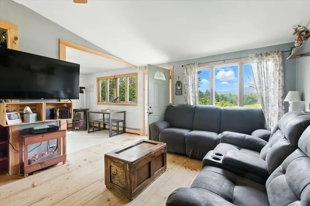 183 County Road Lincoln VT 05443