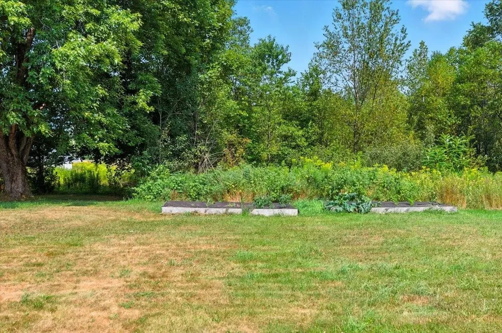 183 County Road Lincoln VT 05443