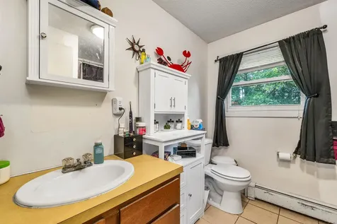 4-6 Knapp Street Tilton NH 03276