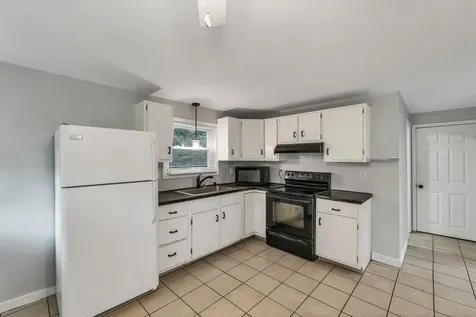 4-6 Knapp Street Tilton NH 03276