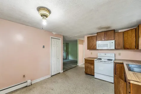 4-6 Knapp Street Tilton NH 03276