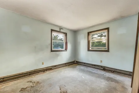 4-6 Knapp Street Tilton NH 03276