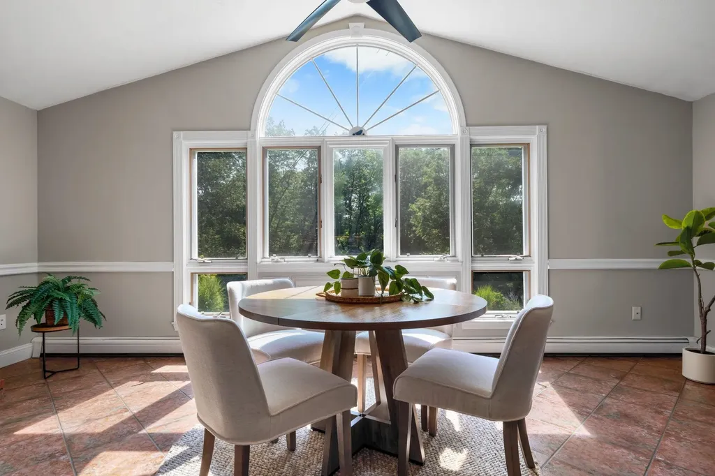 88 Marblehead Road Windham NH 03087