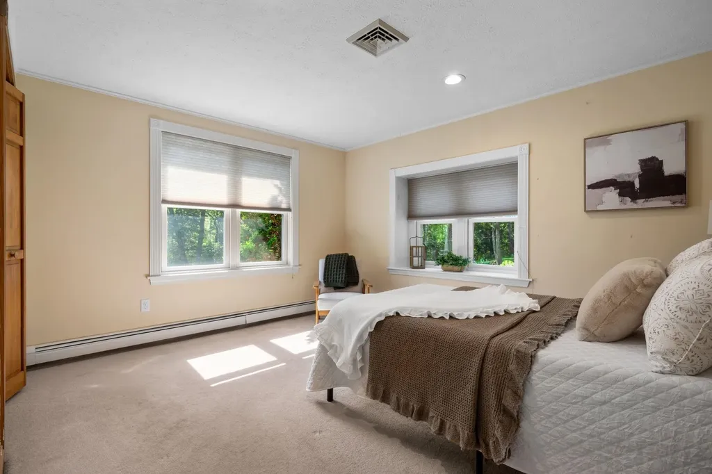 88 Marblehead Road Windham NH 03087
