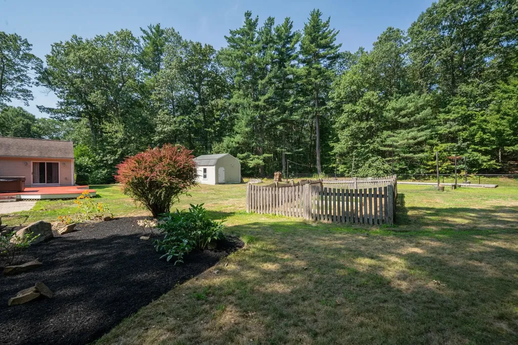 88 Marblehead Road Windham NH 03087
