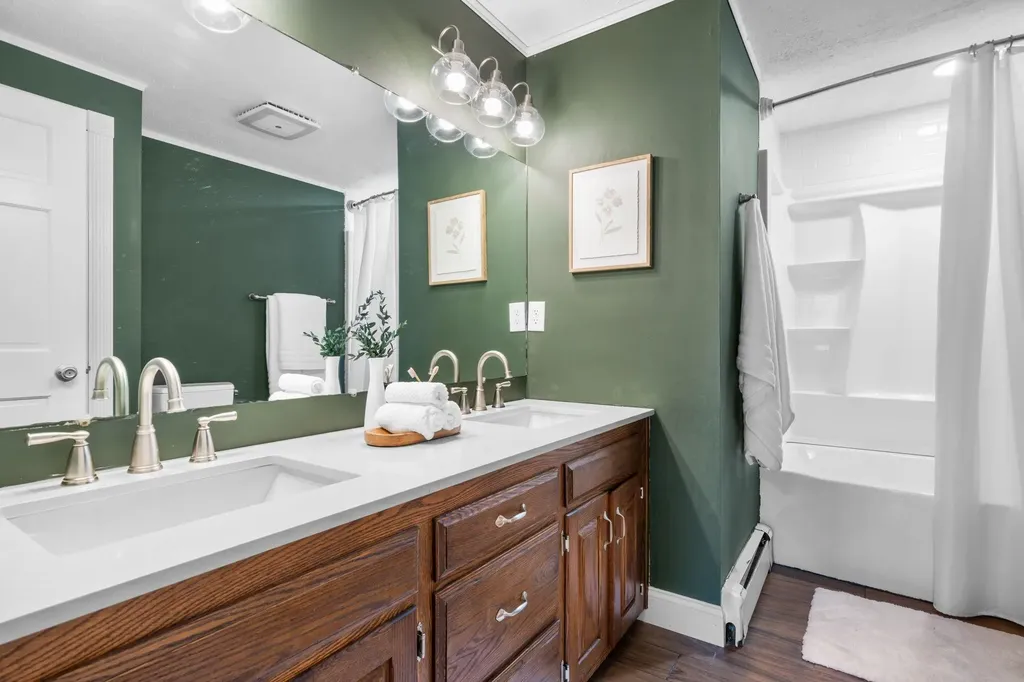 88 Marblehead Road Windham NH 03087