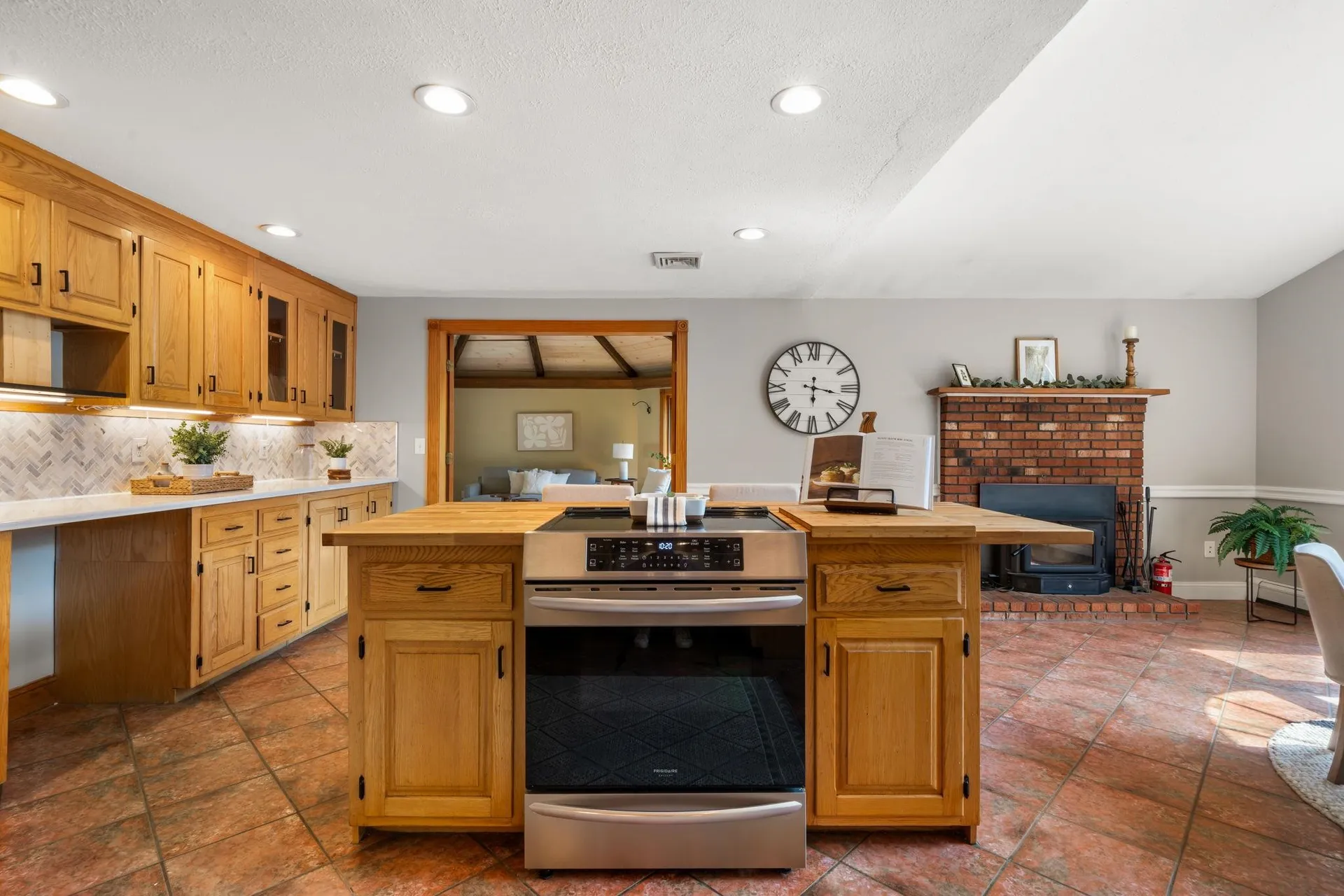 88 Marblehead Road Windham NH 03087