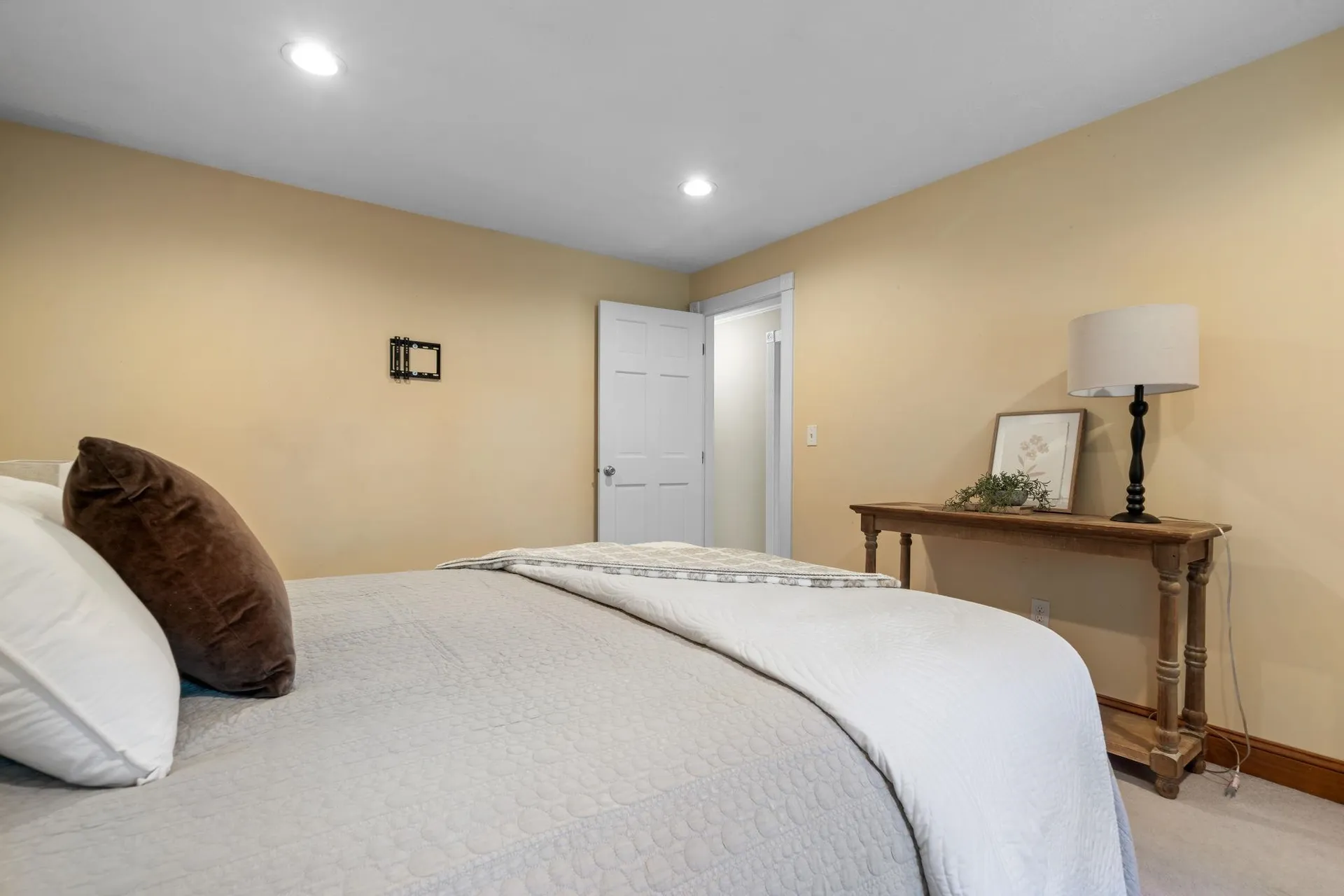 88 Marblehead Road Windham NH 03087