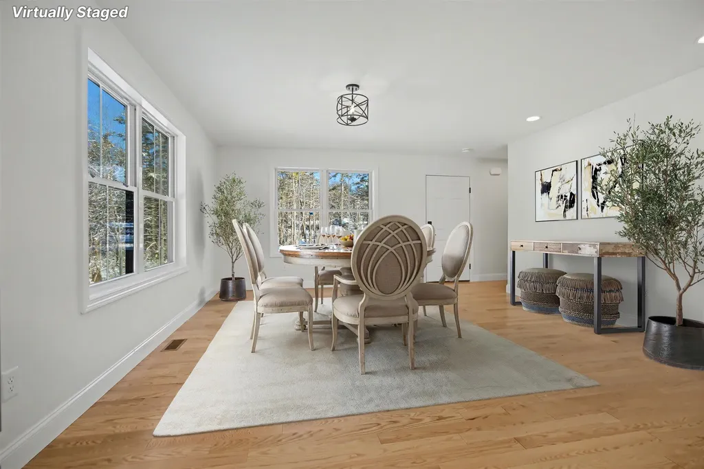 103 Rockingham Road Londonderry NH 03053