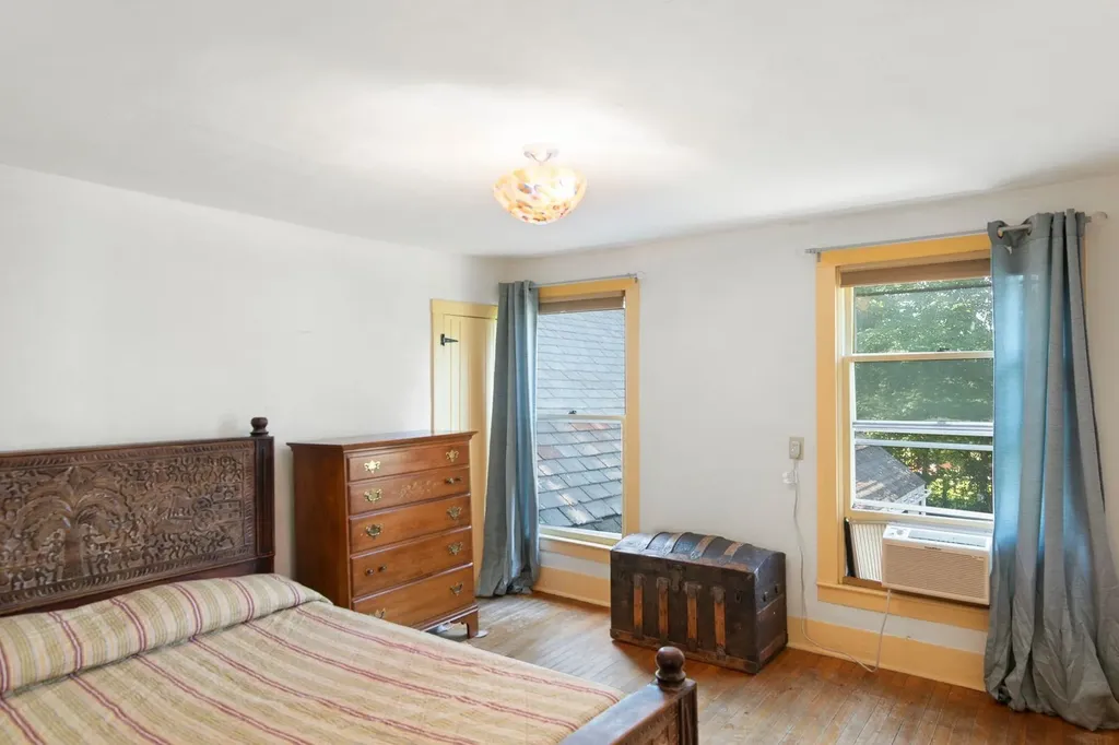 64 Main Street Putney VT 05346