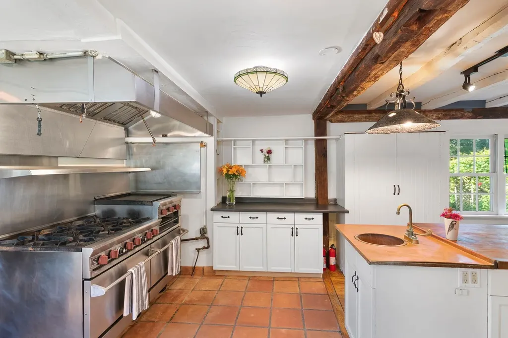 64 Main Street Putney VT 05346