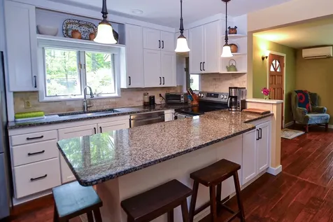 56 Bushnell Road Waitsfield VT 05673