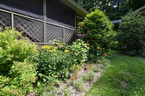 56 Bushnell Road Waitsfield VT 05673