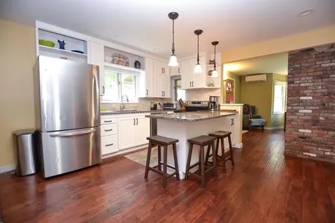 56 Bushnell Road Waitsfield VT 05673