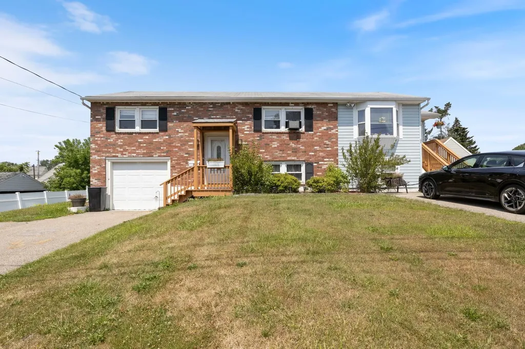 8 Chesley Avenue Somersworth NH 03878