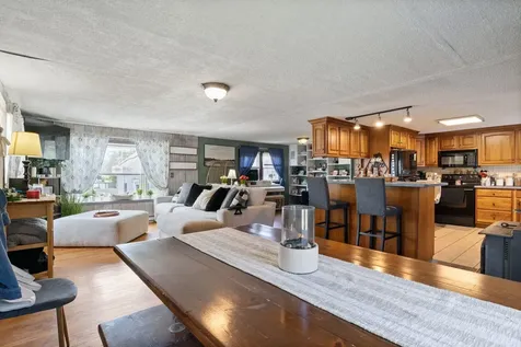 8 Chesley Avenue Somersworth NH 03878