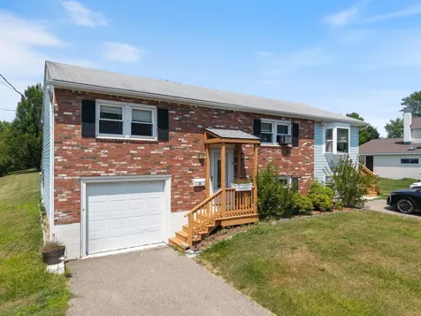 8 Chesley Avenue Somersworth NH 03878