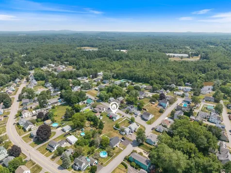 8 Chesley Avenue Somersworth NH 03878