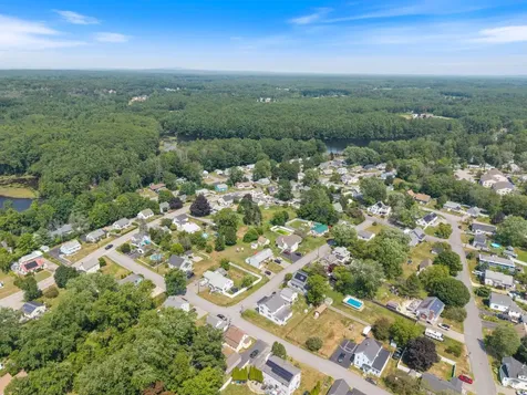 8 Chesley Avenue Somersworth NH 03878