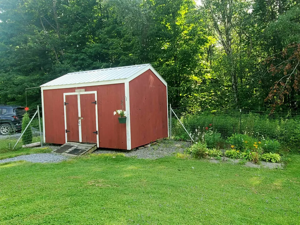 335 South Albany Road Albany VT 05820